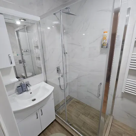 Ab Διαμέρισμα Ζλάτιμπορ